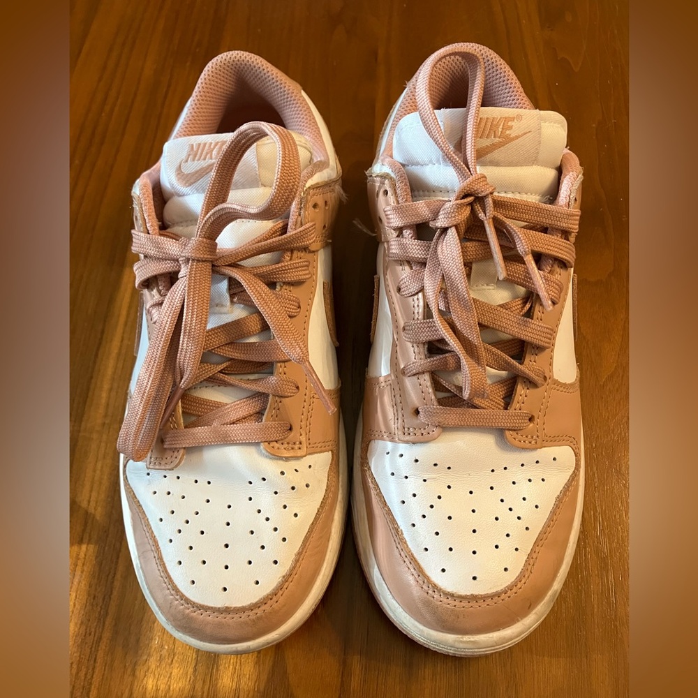 Nike Women's Dunks Low Tops (7.5)